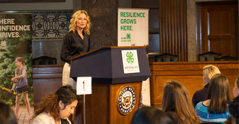 Image of speaker at Congressional Breakfast