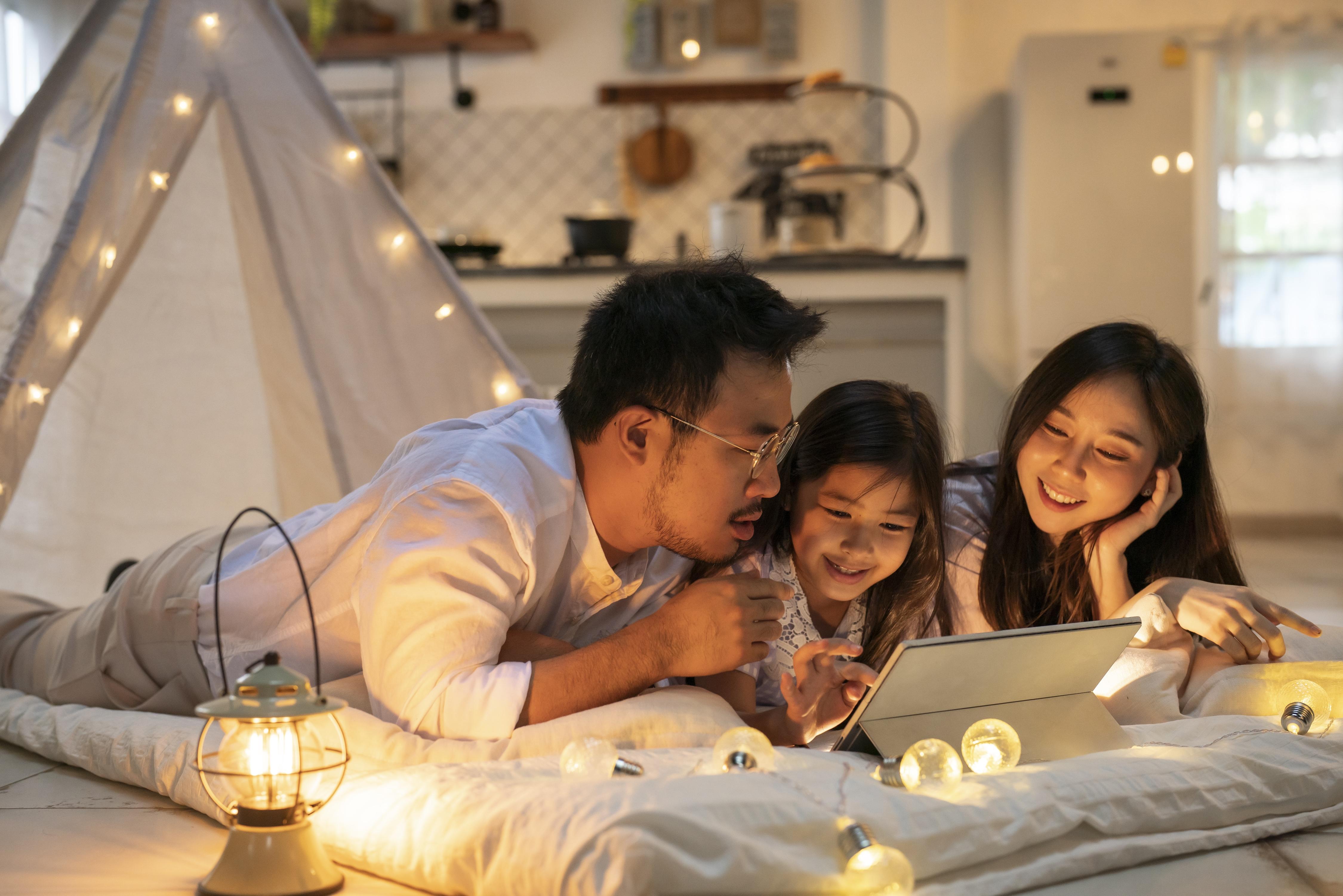 family watching video with HD video resolution